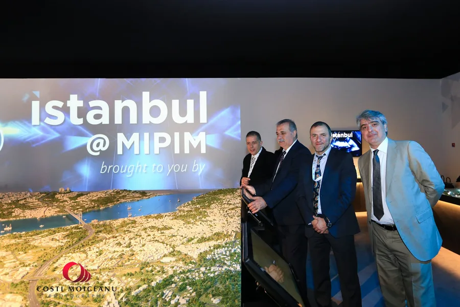 Image gallery image